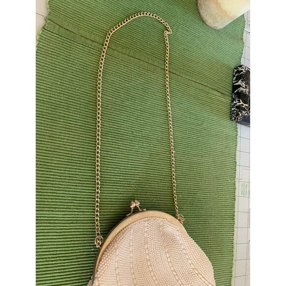 Vintage Ivory Beaded Purse with chain handle Made in Hong Kong - Picture 5 of 11